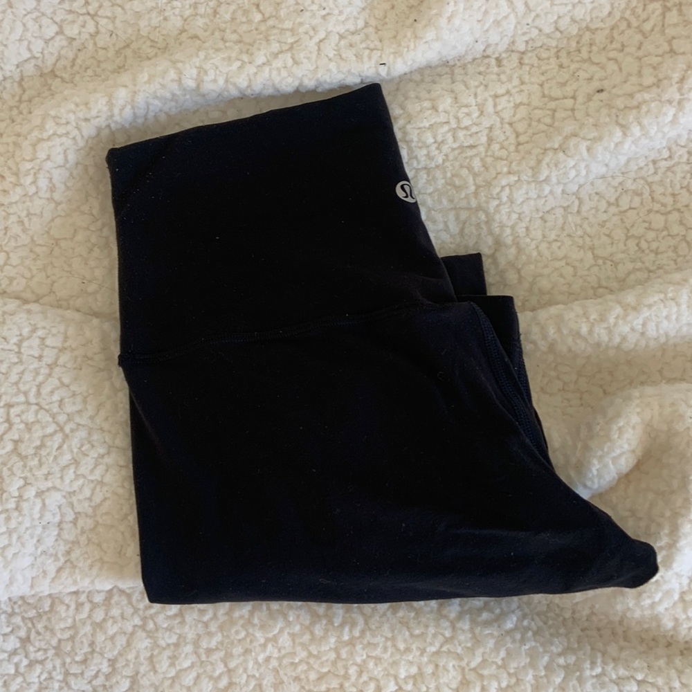 black lulu lemon aligns